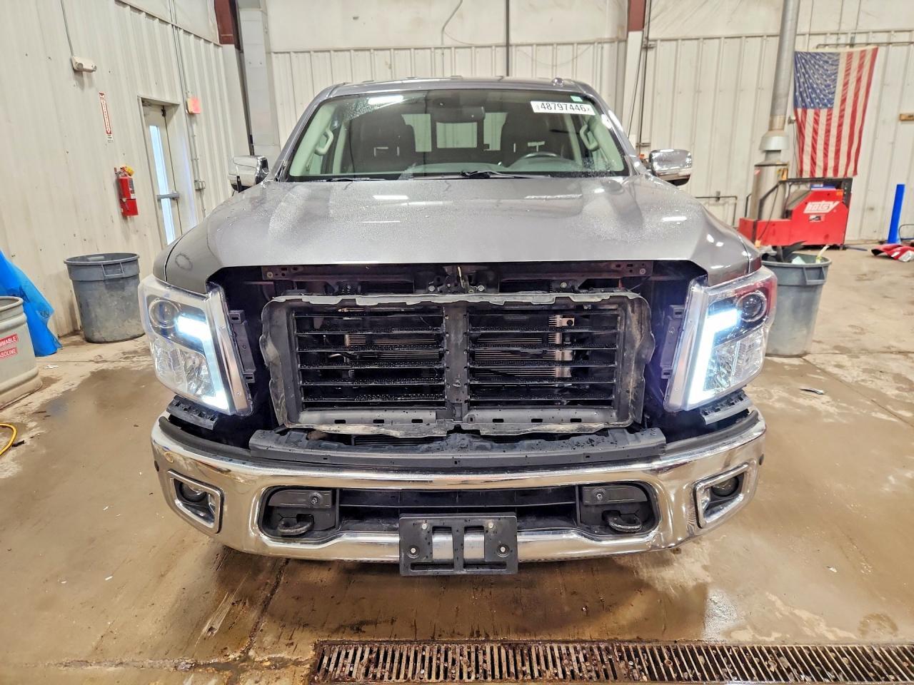 2017 Nissan Titan SL