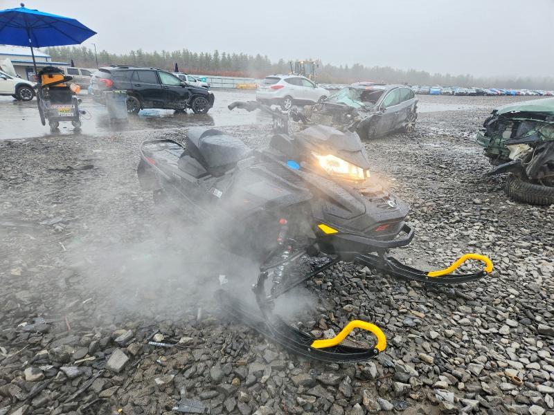 2021 Skidoo Snowmobile