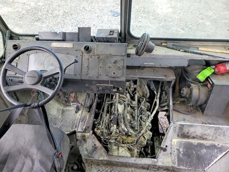 2004 Workhorse Custom Chassis P4500 Delivery Truck