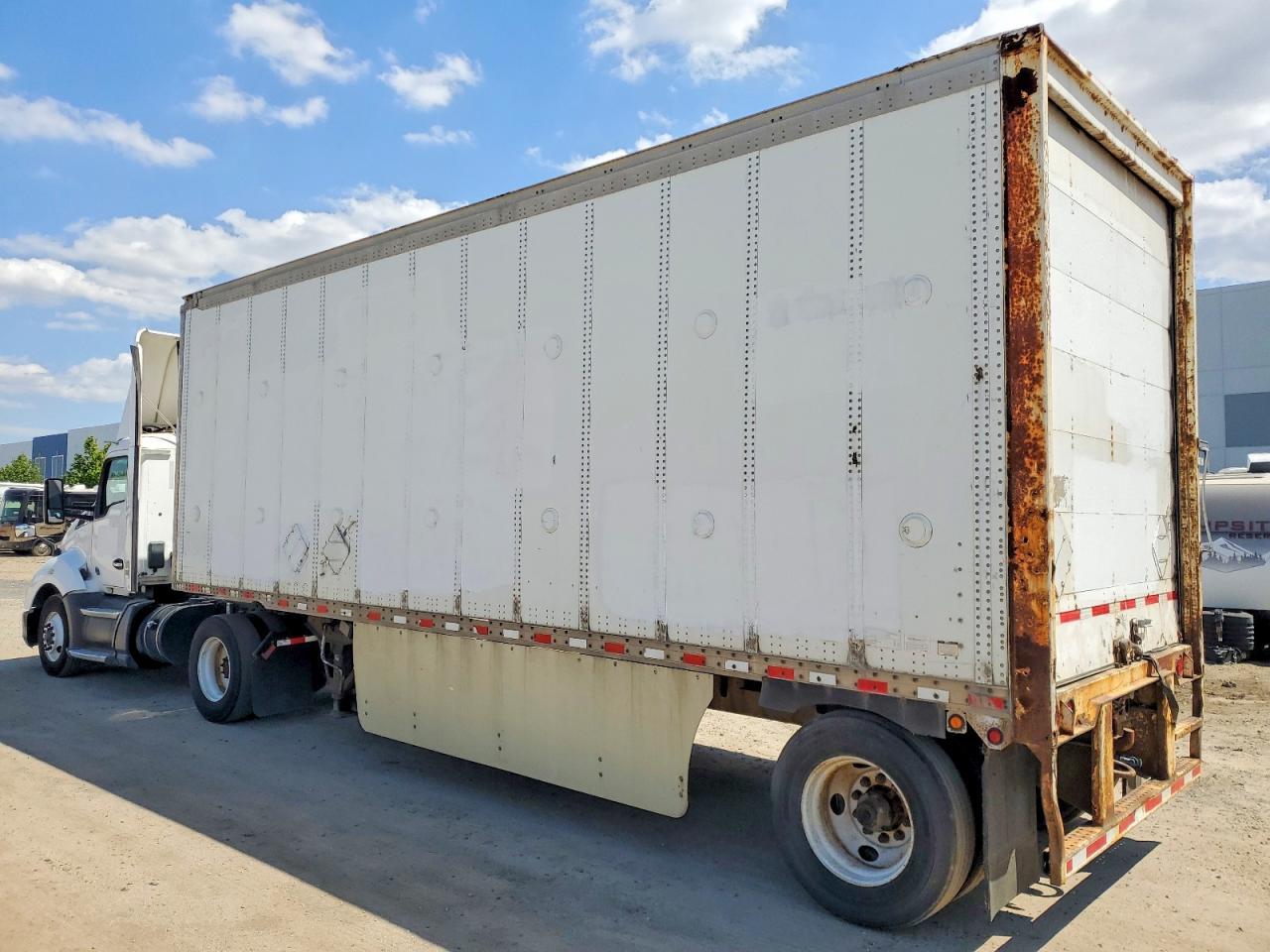 2017 Kenworth T680 Semi Truck