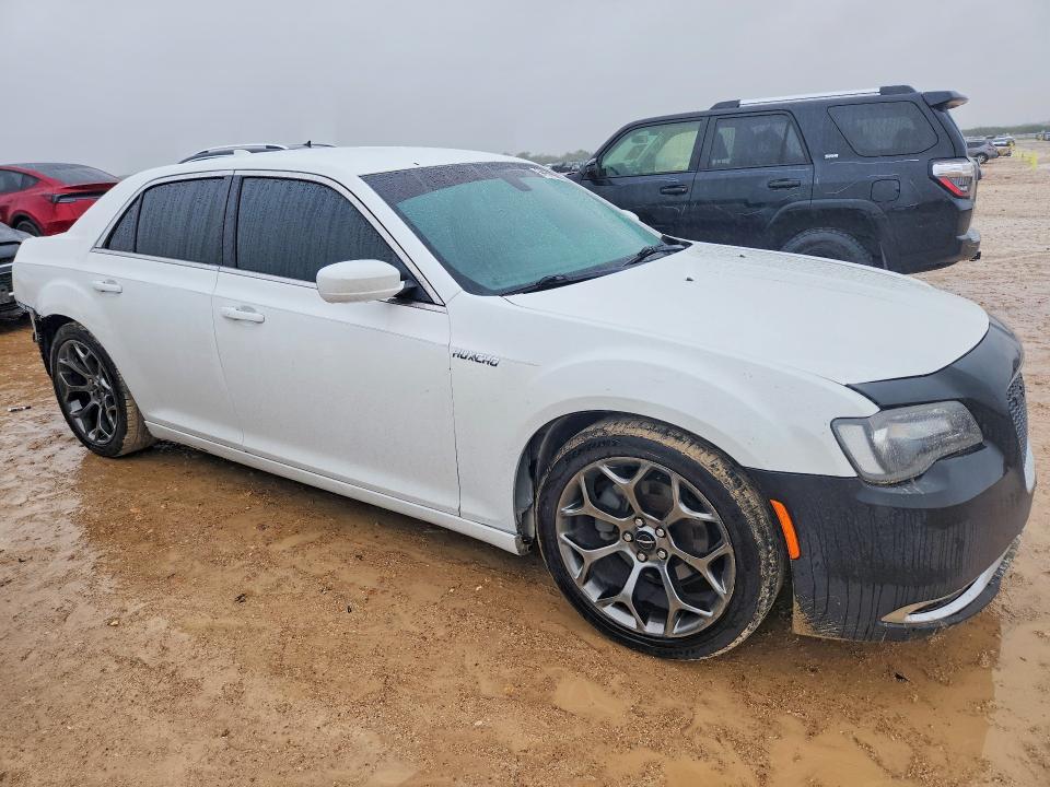 2016 Chrysler 300 Limited