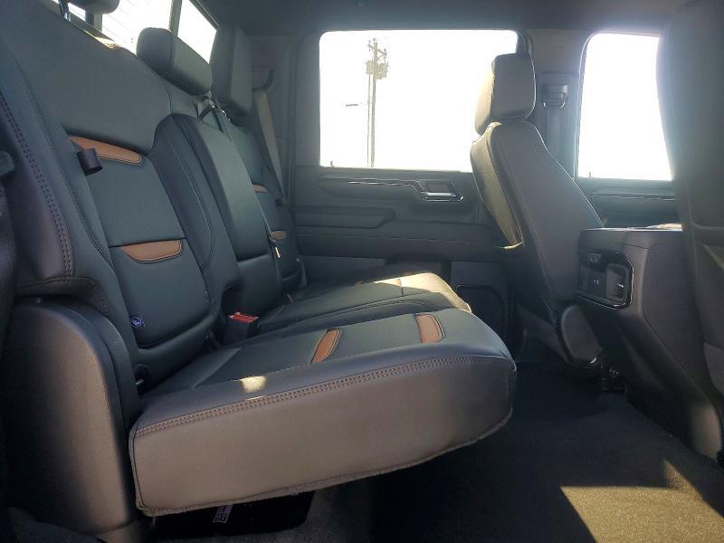 2025 GMC Sierra K2500 AT4