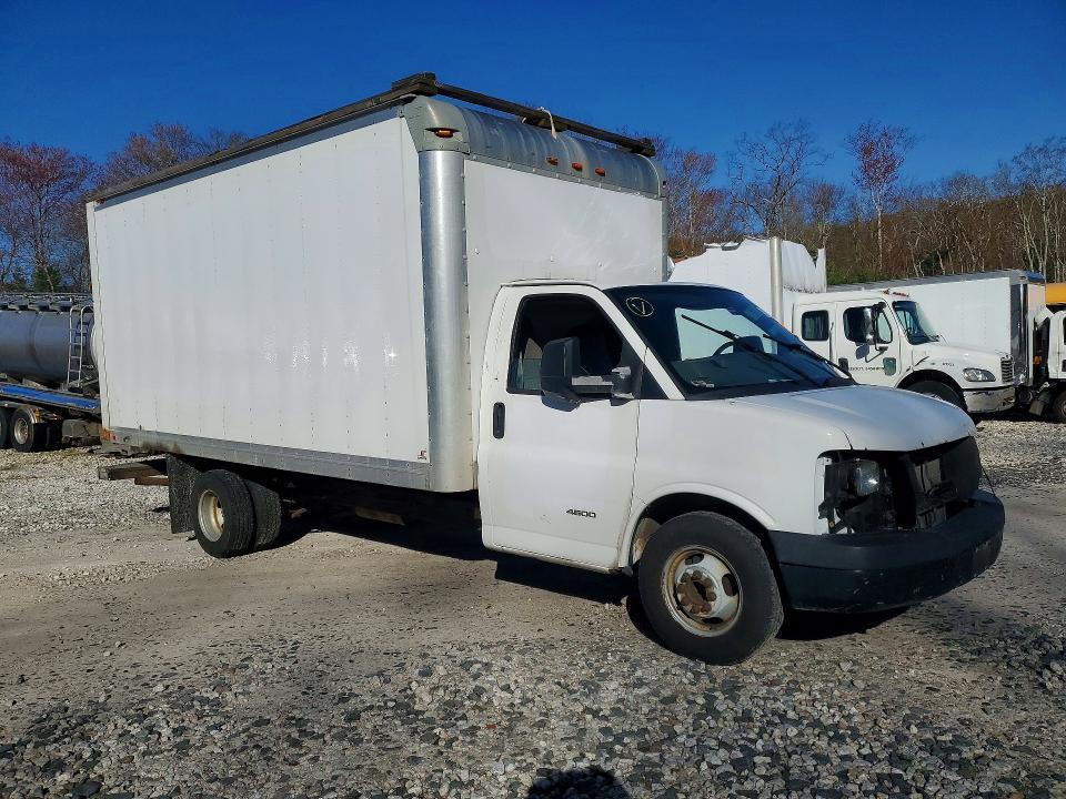 2014 Chevrolet Express BOX Truck