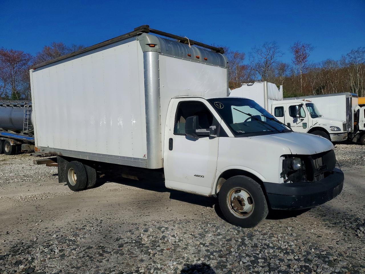 2014 Chevrolet Express BOX Truck