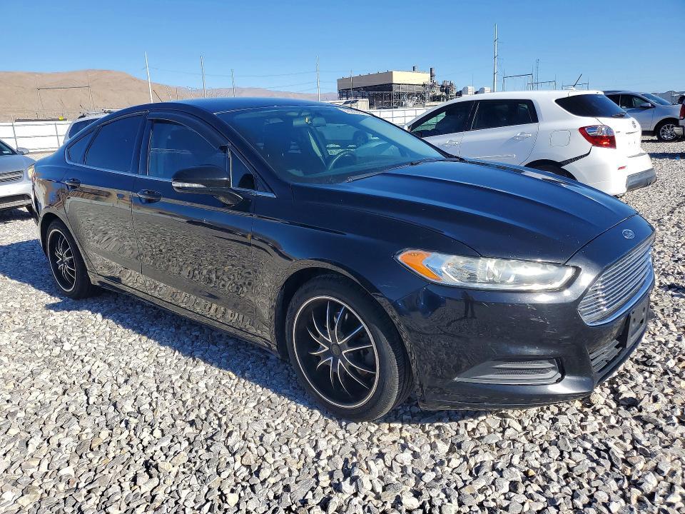 2016 Ford Fusion se