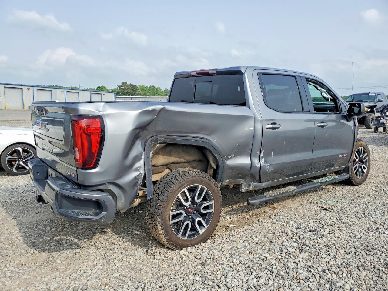 2021 GMC Sierra K1500 AT4