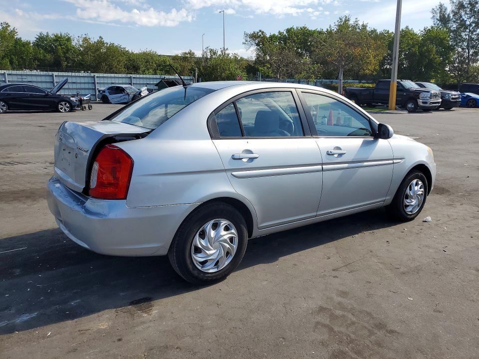 2010 Hyundai Accent gls