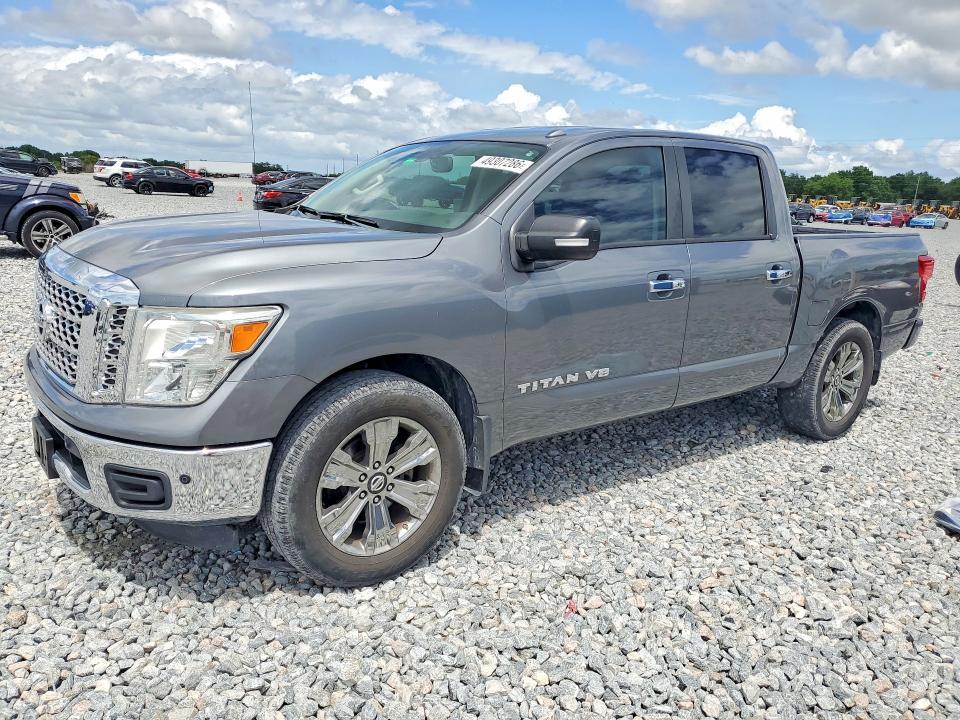 2018 Nissan Titan SV