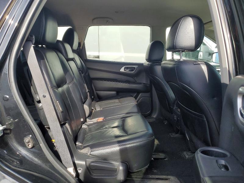 2018 Nissan Pathfinder sl