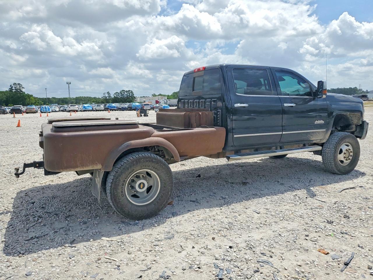 2017 Chevrolet Silverado K3500 High Country
