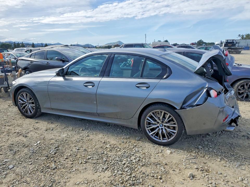 2023 BMW 330i