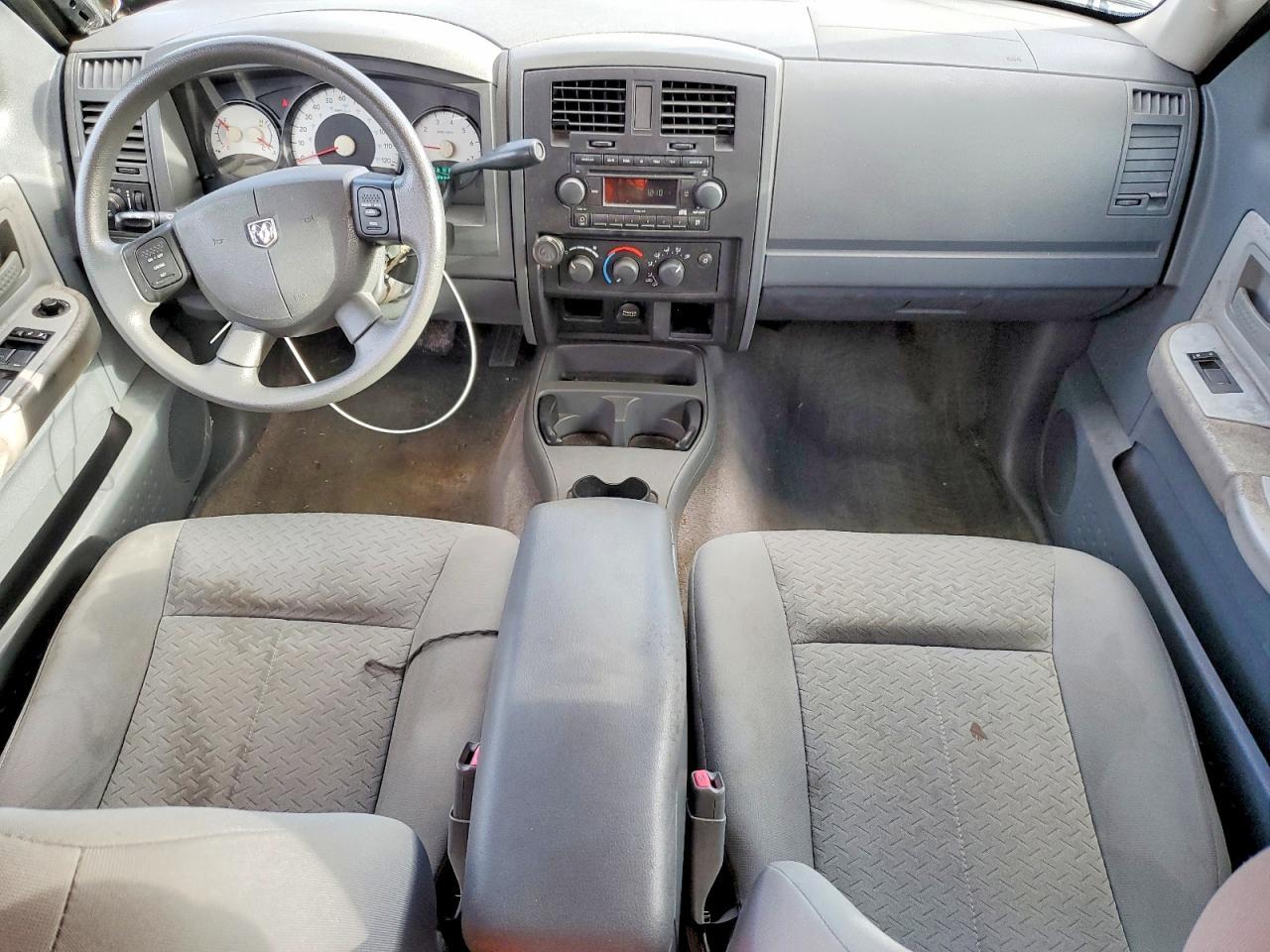 2007 Dodge Dakota Quattro