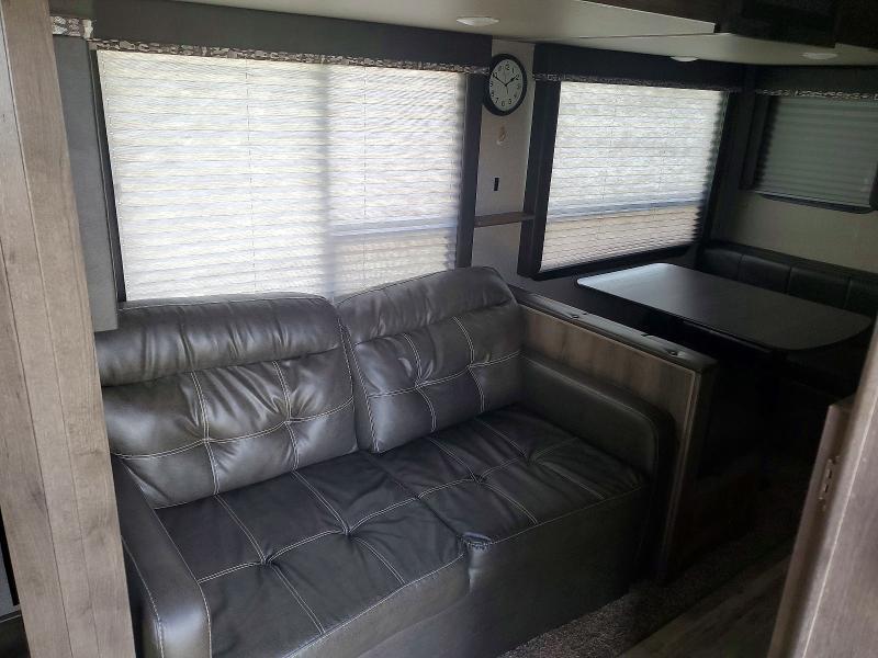 2018 Keystone Sprinter Camper