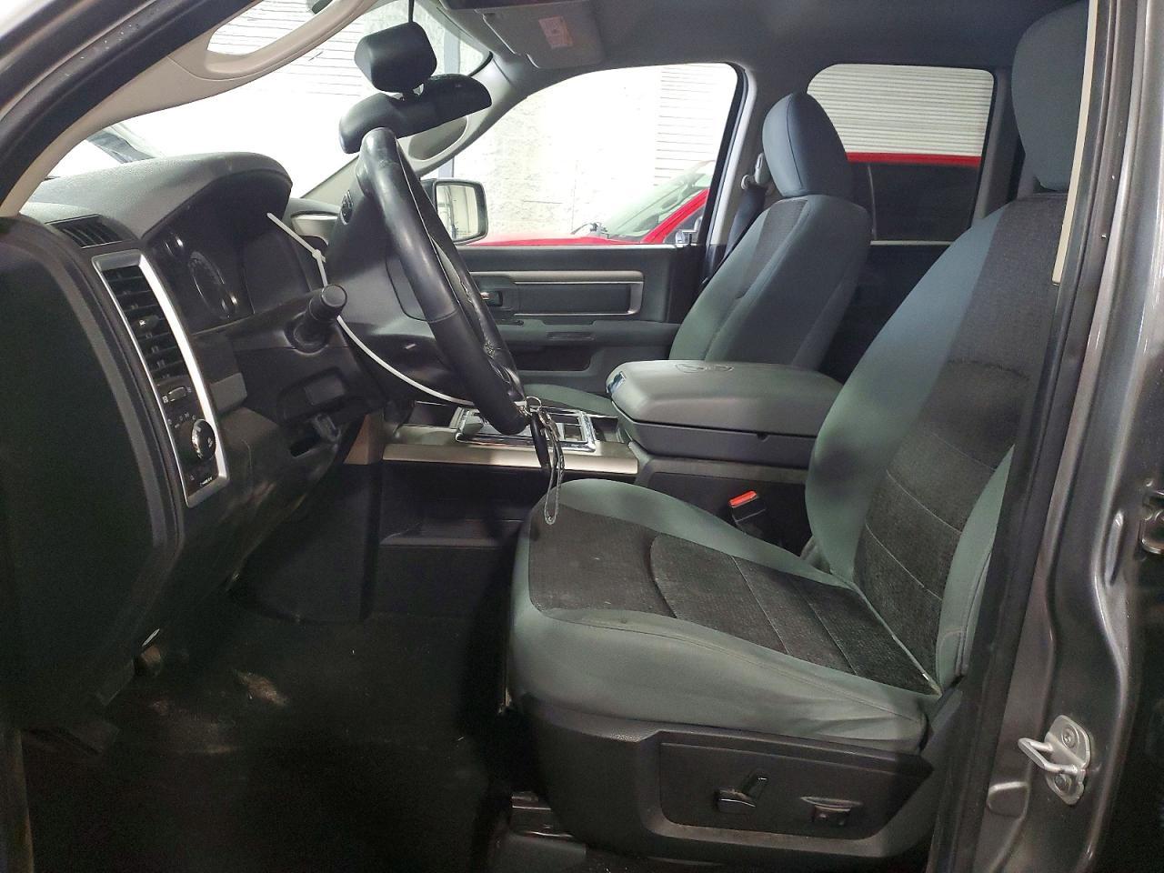 2013 Dodge RAM 1500 SLT