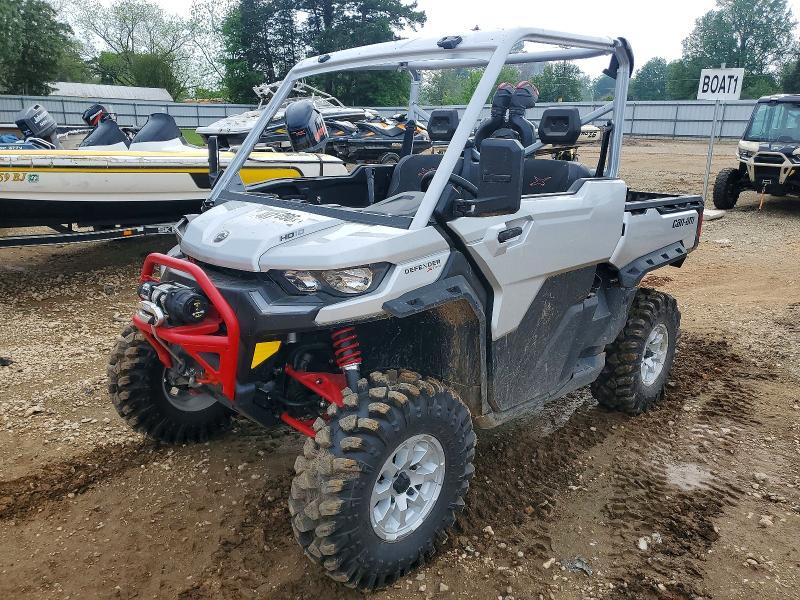 2024 Can-Am Defender Utility Vehicle