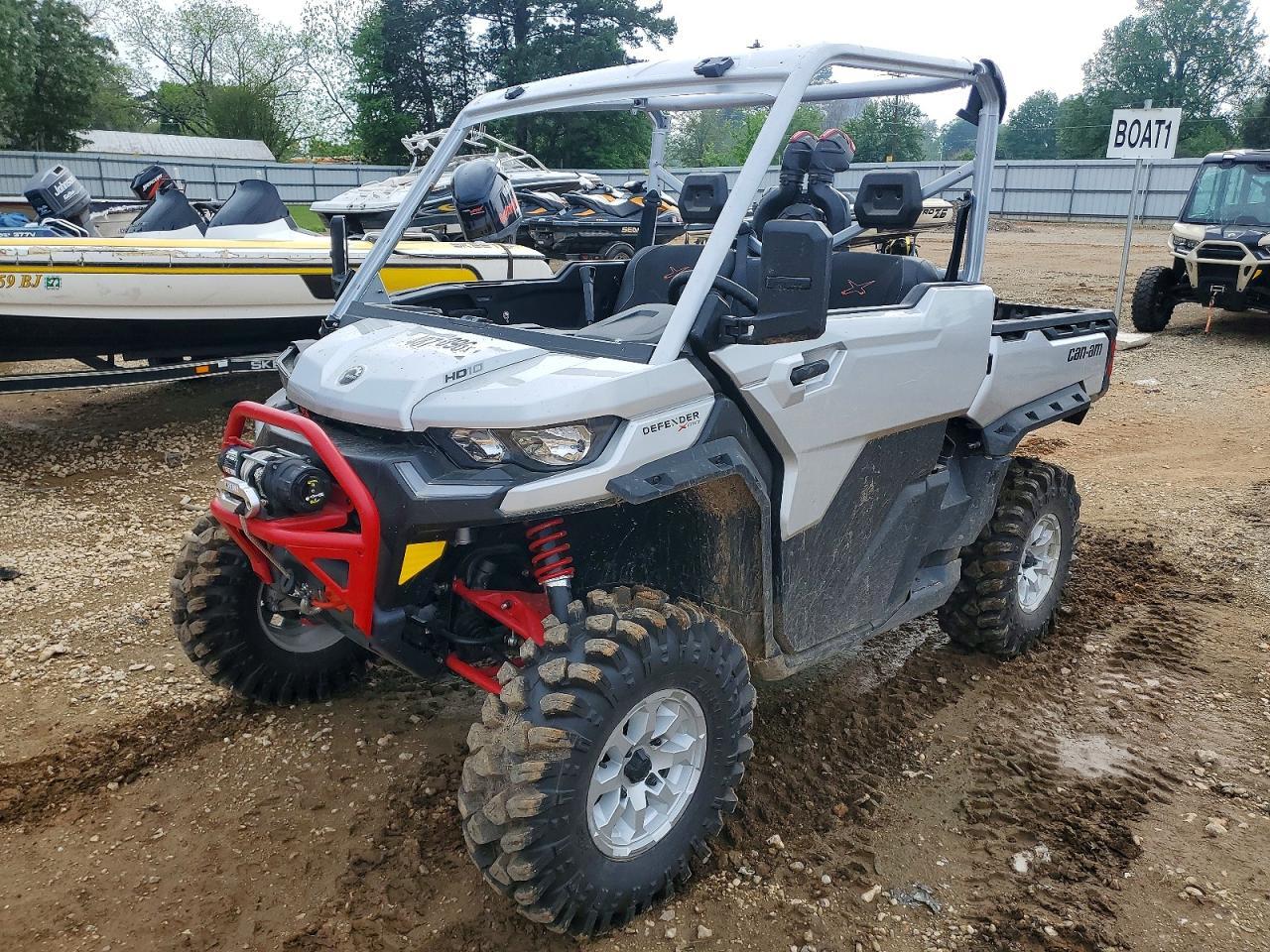 2024 Can-Am Defender Utility Vehicle