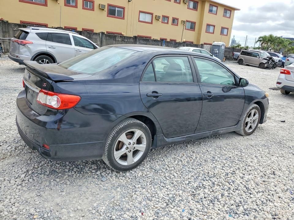 2013 Toyota Corolla s