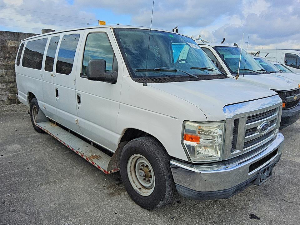 2012 Ford Econoline E350 Super Duty Wagon