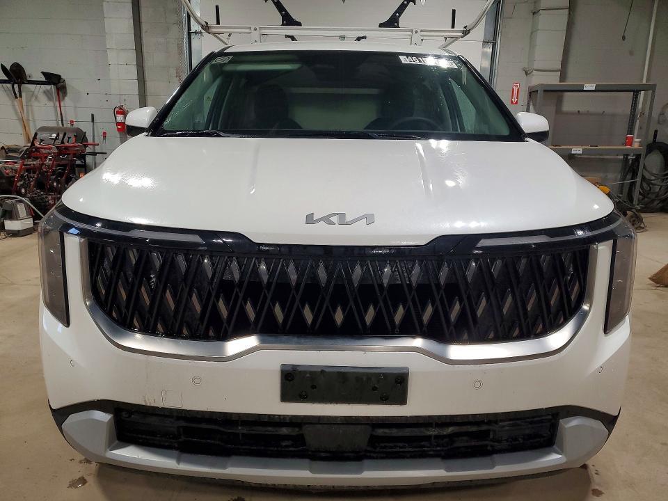 2025 KIA Carnival LX