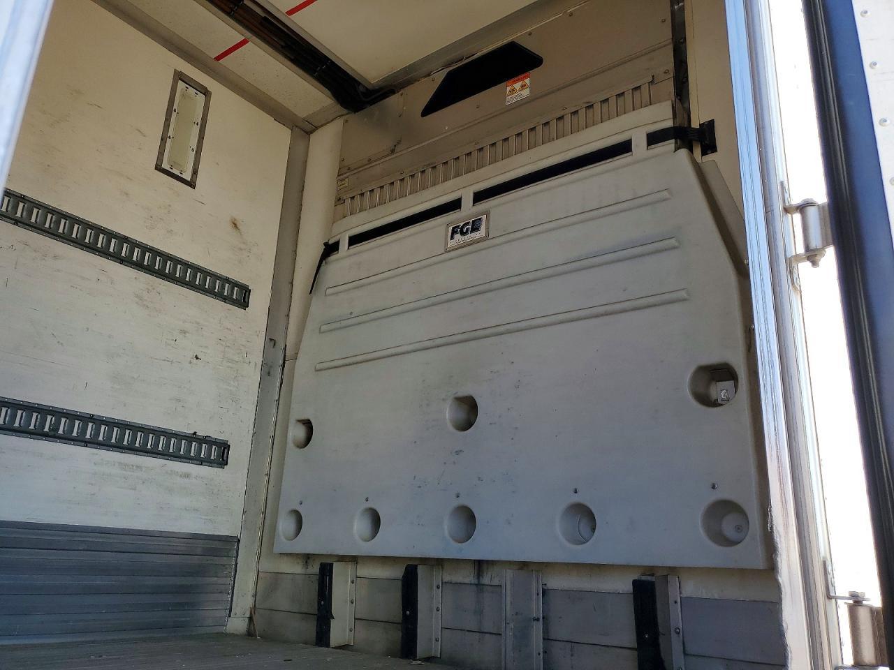 2018 Utility VS2RA Refrigerated Van Trailer