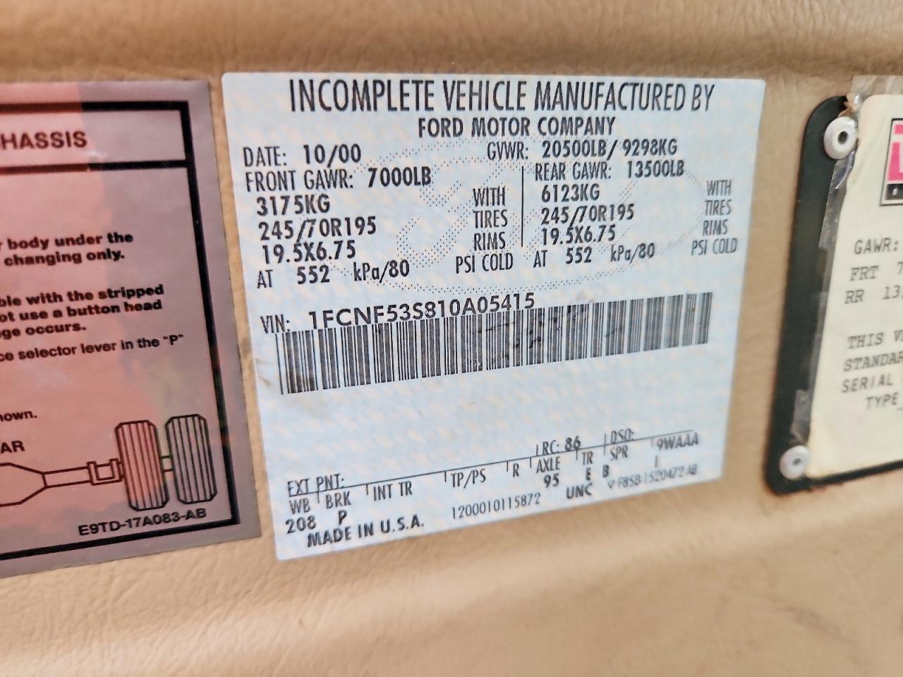 2001 Itasca Recreational Vehicle (RV)