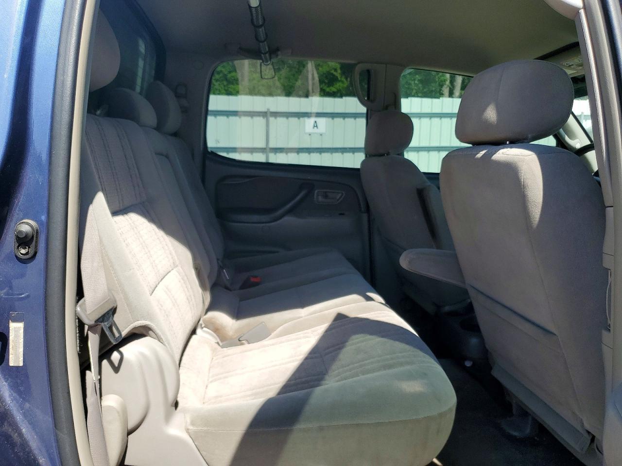 2004 Toyota Tundra SR5