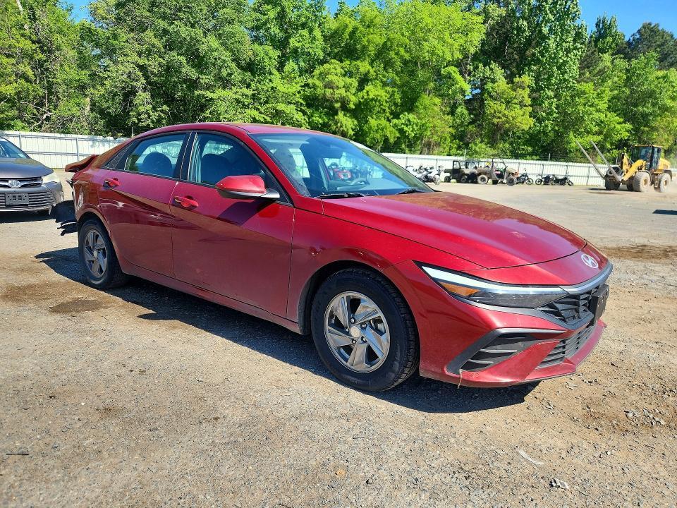 2024 Hyundai Elantra se