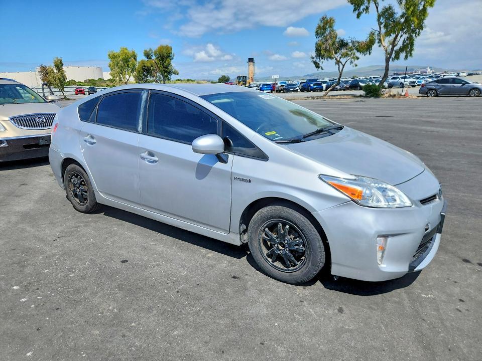 2015 Toyota Prius two