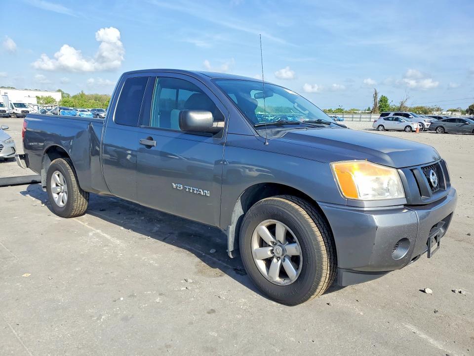 2015 Nissan Titan s