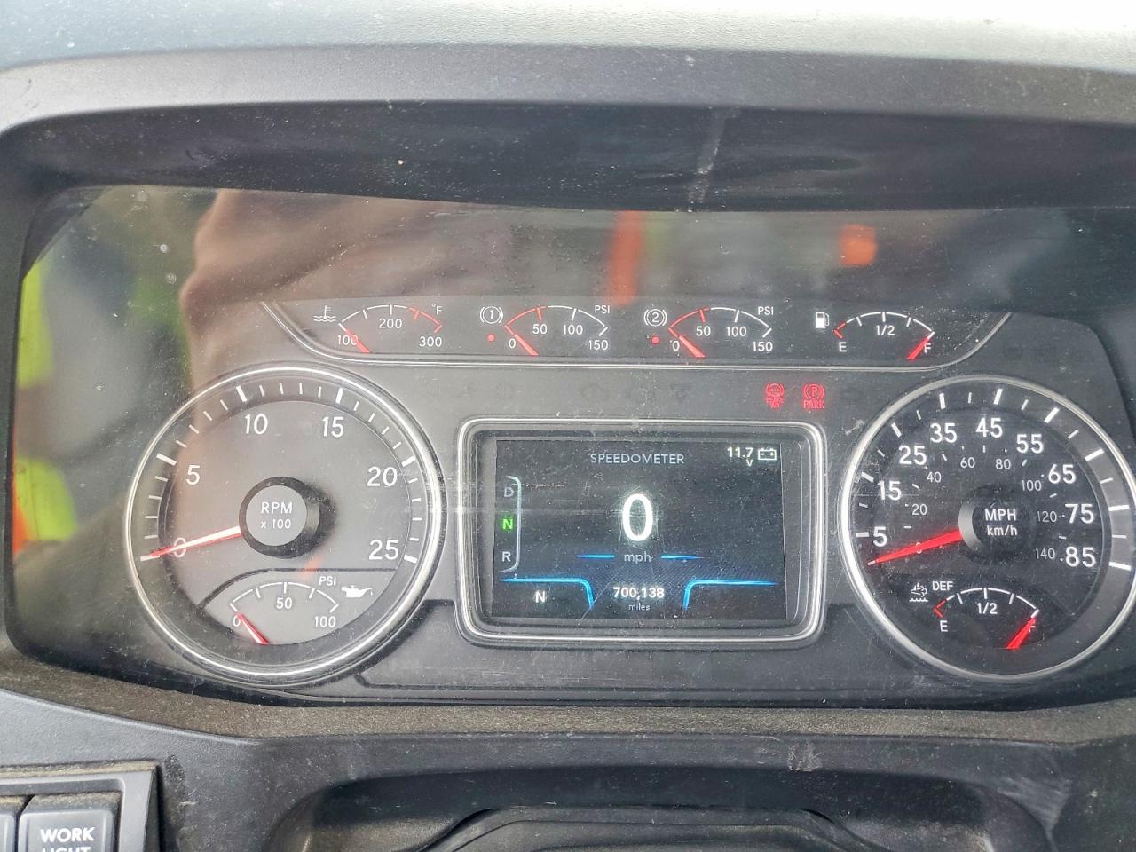 2020 International LT625