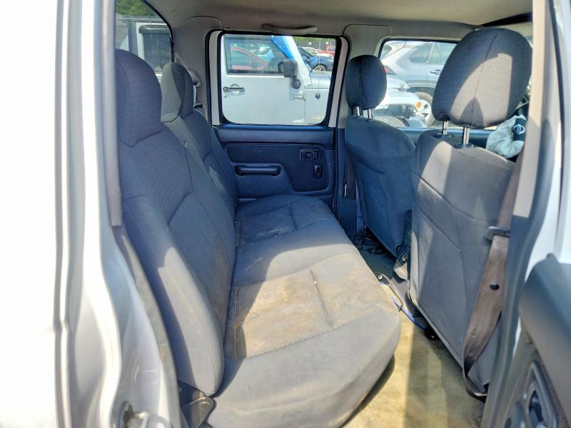 2003 Nissan Frontier XE-V6