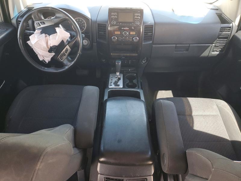 2013 Nissan Titan SV