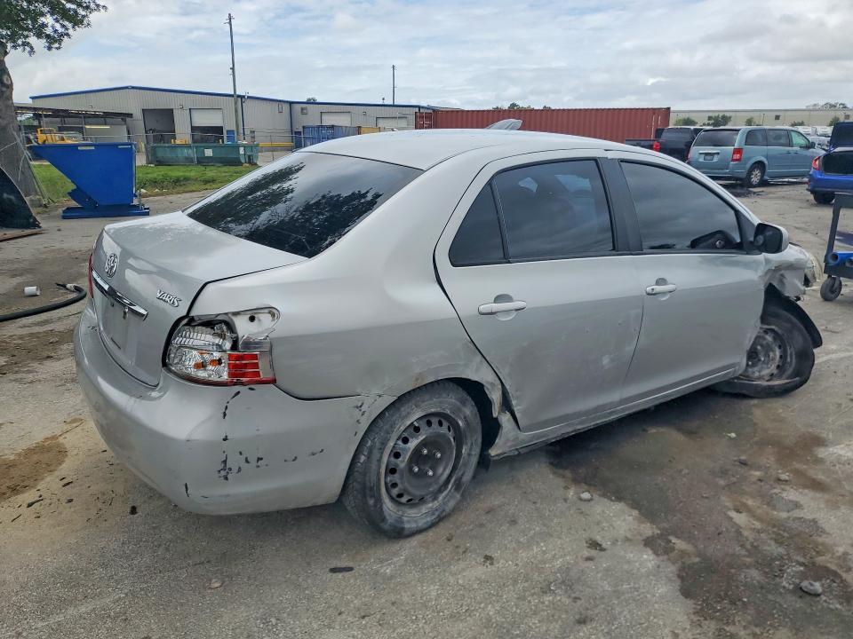 2010 Toyota Yaris Base