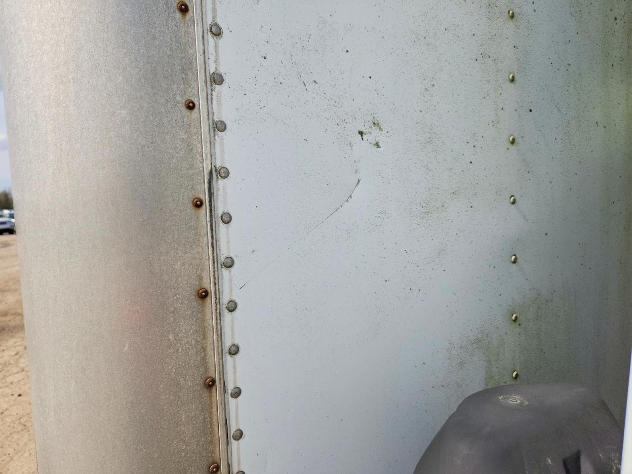 2004 Isuzu NQR BOX Truck