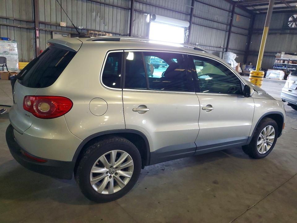2009 Volkswagen Tiguan s