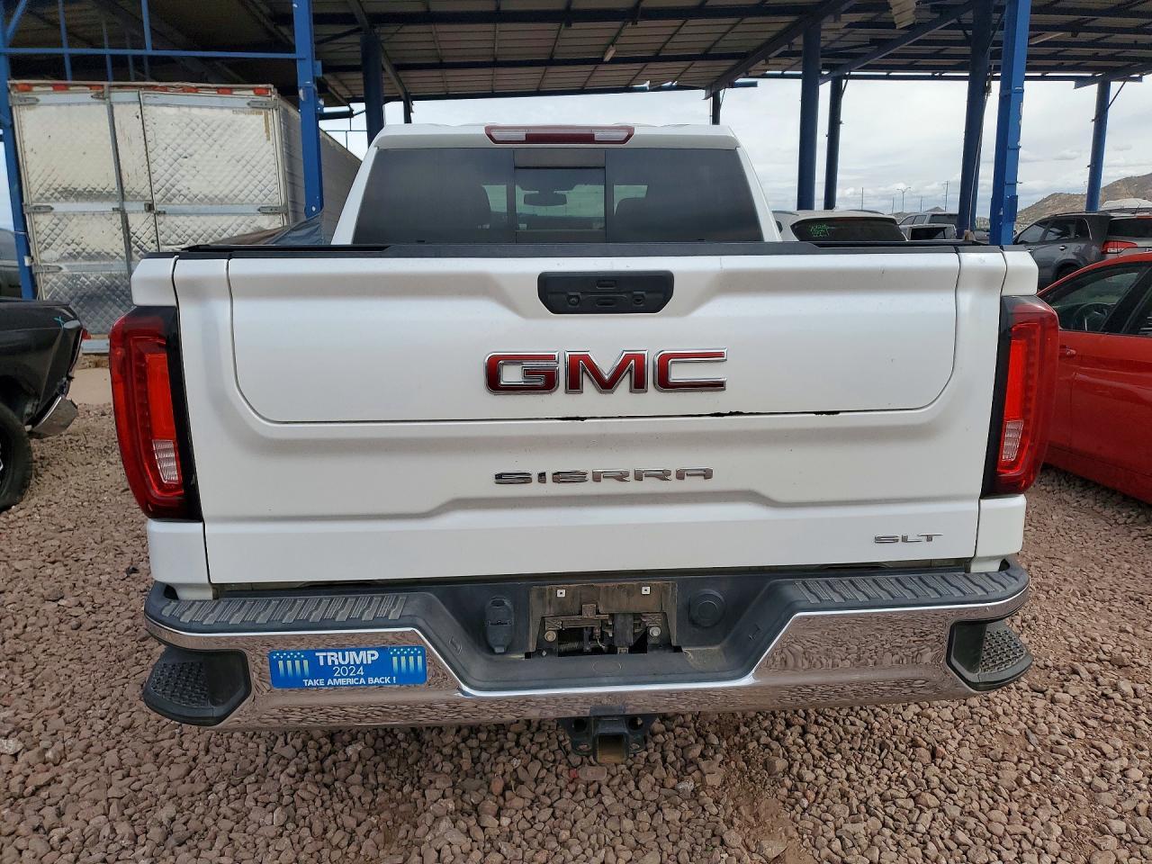 2022 GMC Sierra Limited K1500 SLT