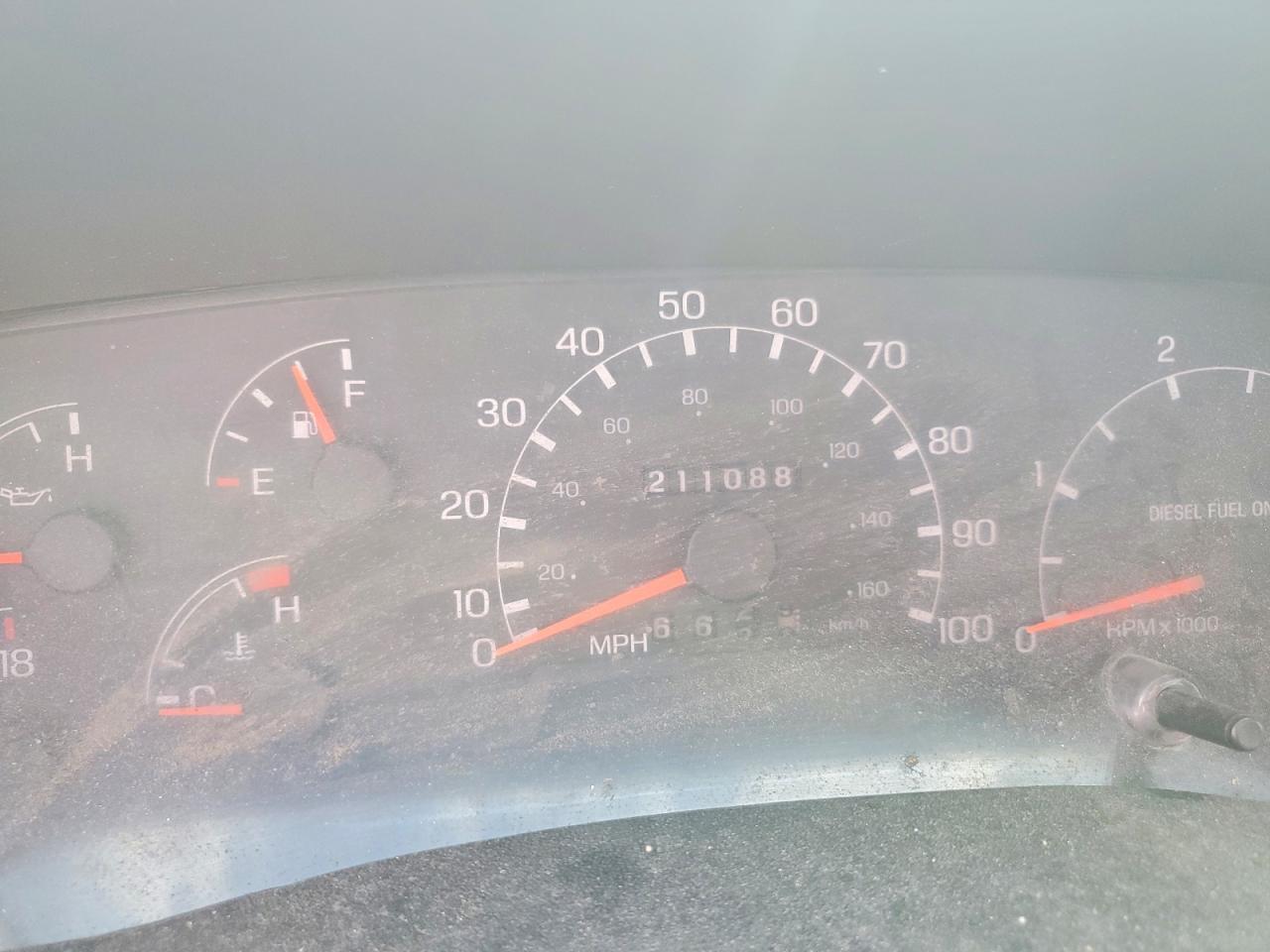 2005 Ford F750 Super-Delivery Truck