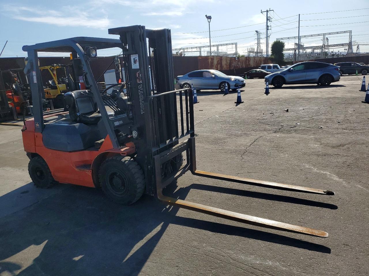 2005 Toyota 7FGU25 Forklift