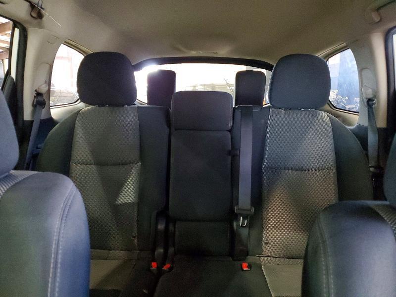 2017 Nissan Pathfinder sv