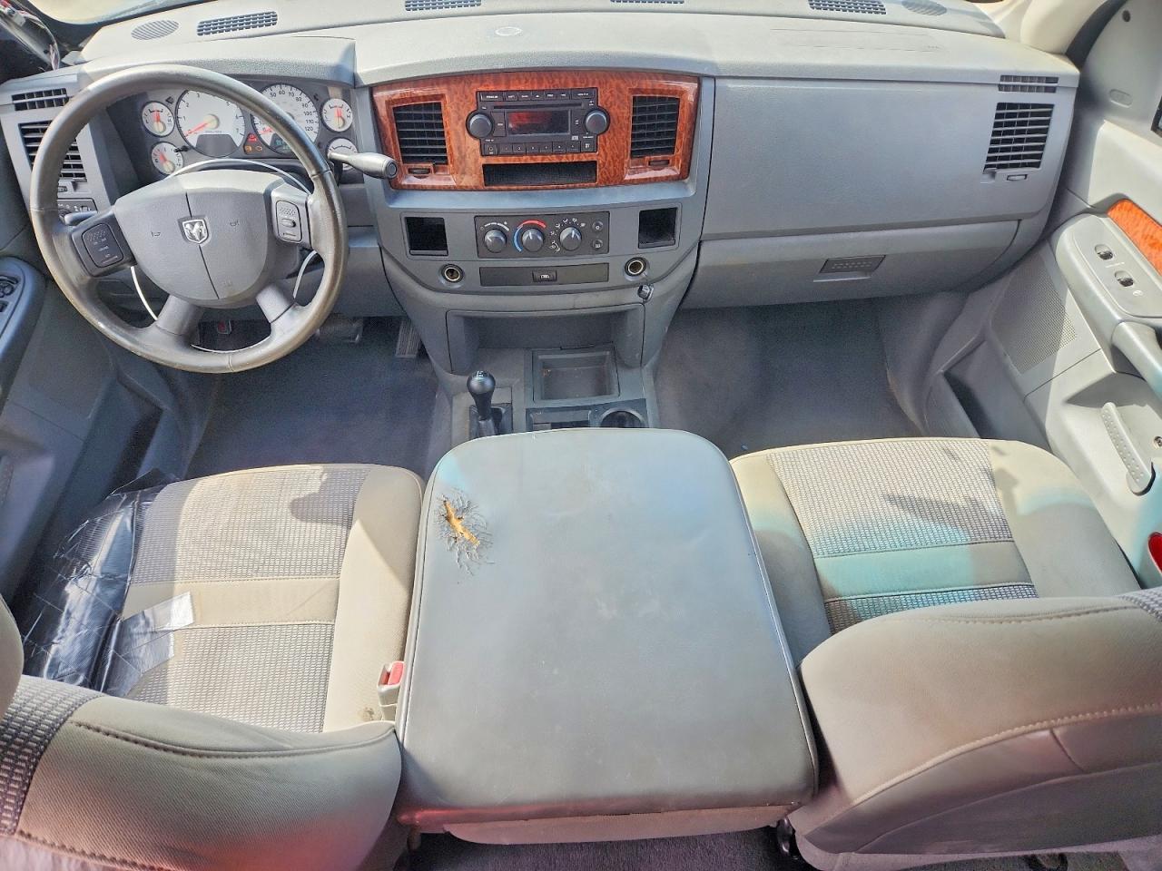 2006 Dodge RAM 2500 ST