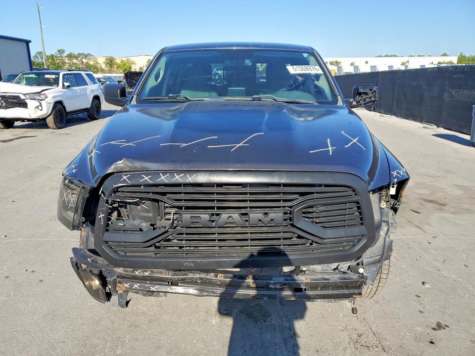 2015 Dodge RAM 1500 SLT
