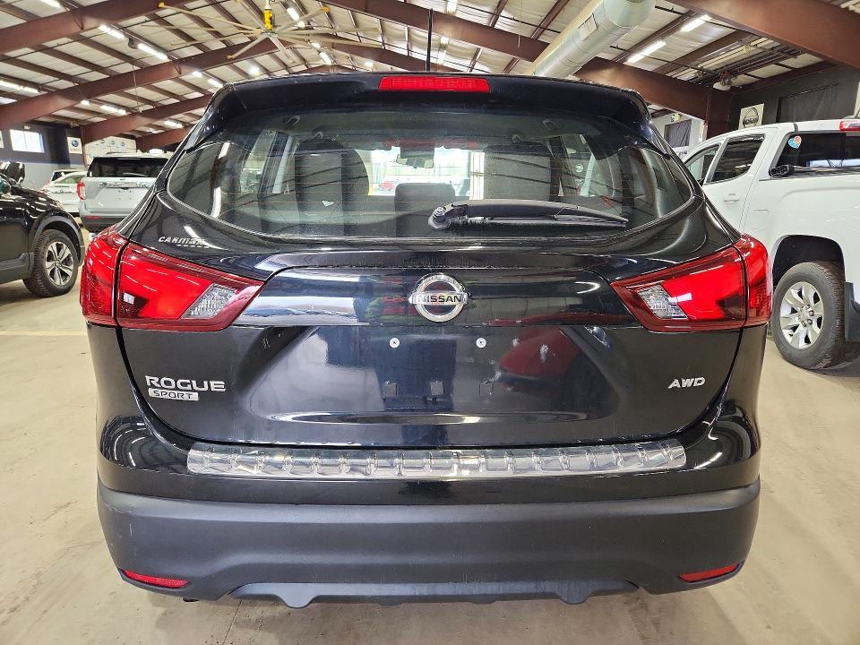 2017 Nissan Rogue Sport s