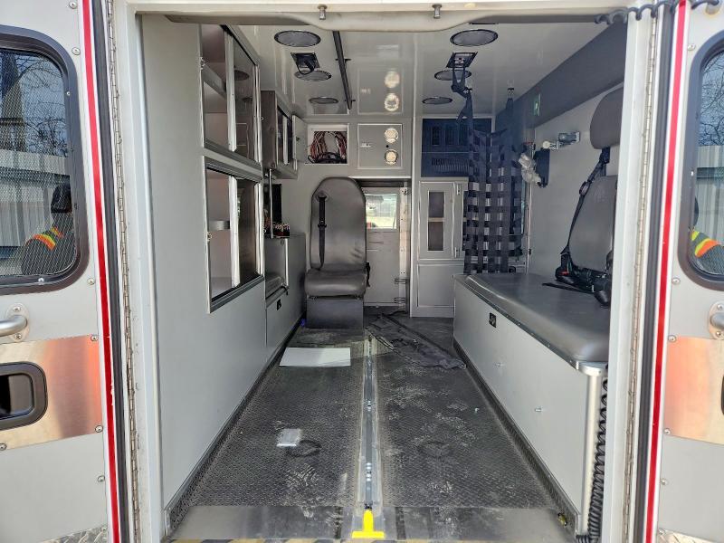 2015 Ford E350 Ambulance