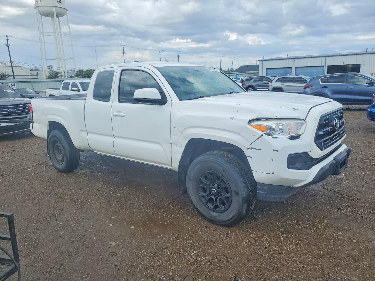 2016 Toyota Tacoma SR