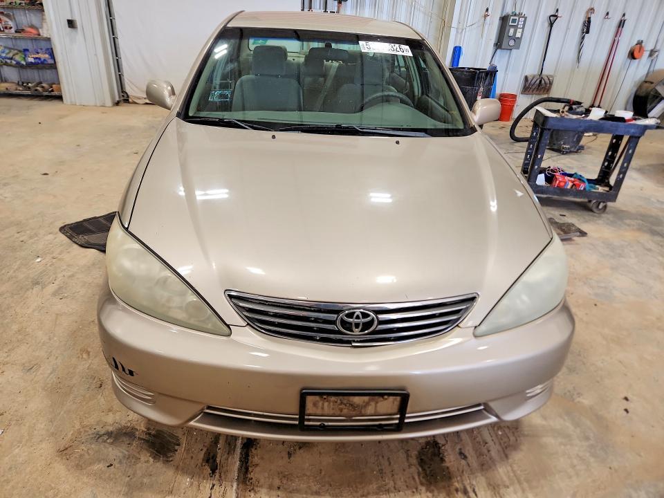 2006 Toyota Camry le