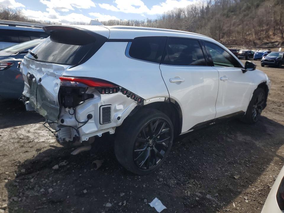 2025 Toyota Crown Signia Limited