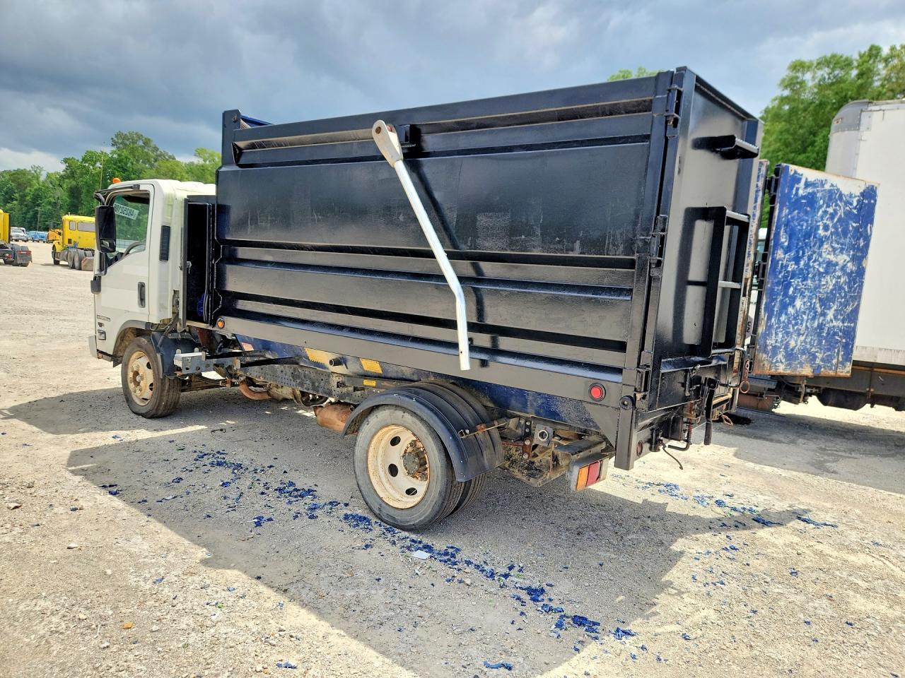2015 Isuzu NPR HD