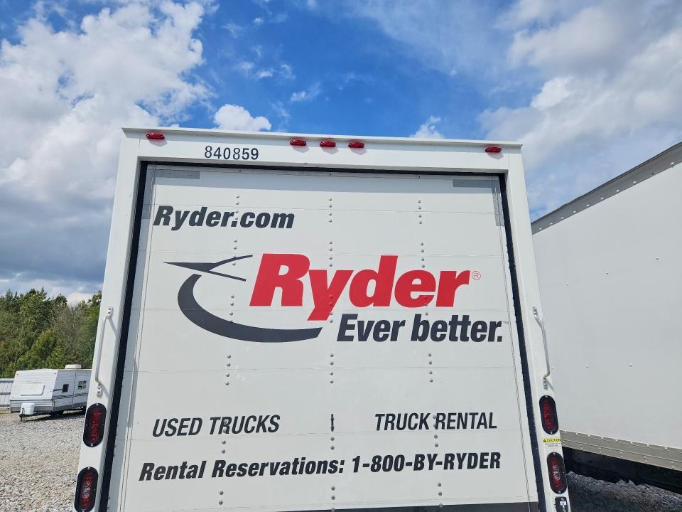 2025 Isuzu NPR XD BOX Truck