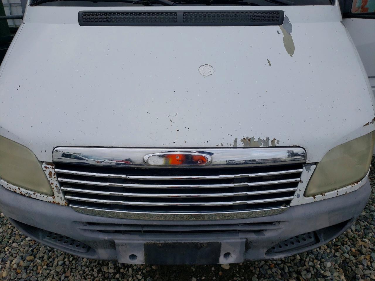 2005 Freigliner 2005 Freightliner Sprinter BOX Truck