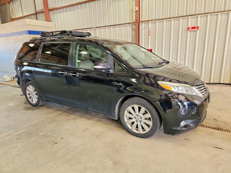 2017 Toyota Sienna Limited Premium 7-passenger